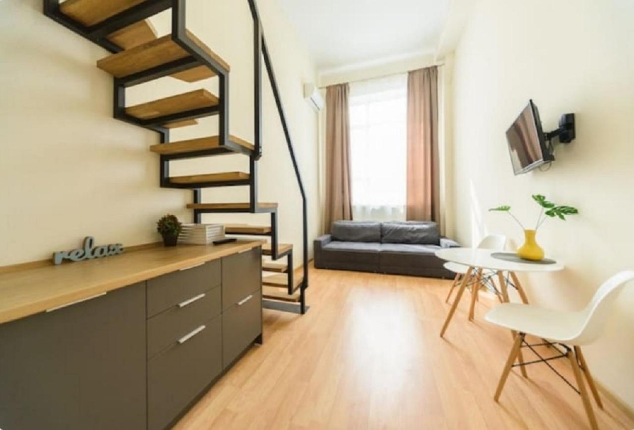 Ferienwohnung Loft Smart House Kiew Exterior foto