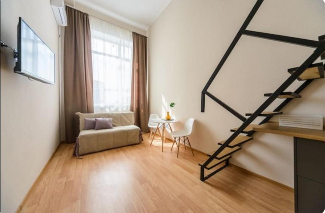 Ferienwohnung Loft Smart House Kiew Exterior foto